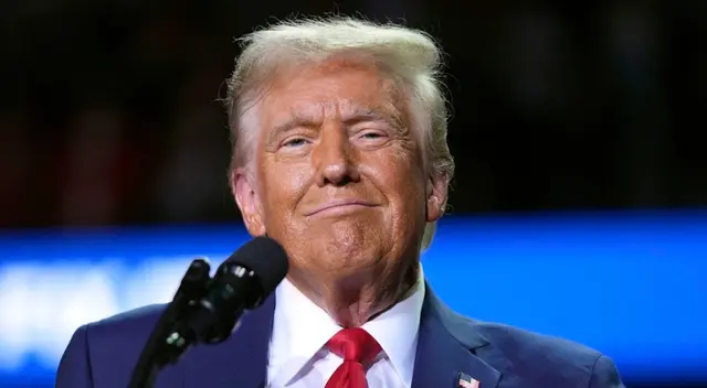 Con tono desafiante, Trump afirma "Soy un hombre de gran sentido común".