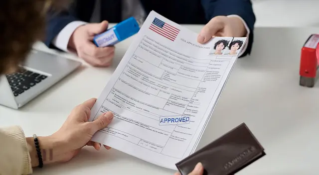 Cambios drásticos en USCIS nueva regla altera tarifas y elimina trámite migratorio. Cambios drásticos en USCIS nueva regla altera tarifas y elimina trámite migratorio.