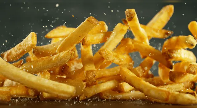 El consumo excesivo de papas fritas aumenta el riesgo de diabetes tipo 2.