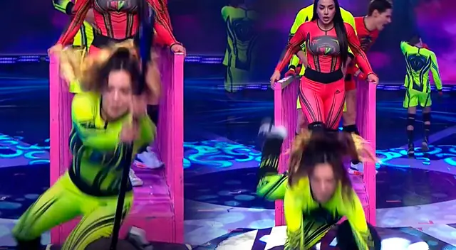 Rosángela Espinoza sufre caída.