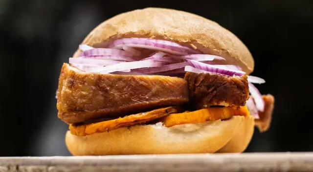 La Municipalidad de La Victoria regalará 5 mil panes con chicharrón gratis. Aquí los detalles.