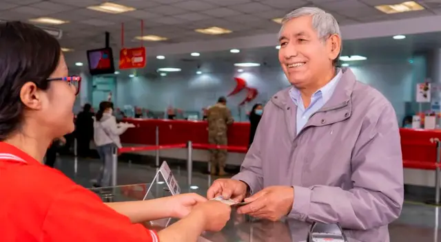 De S/800 a S/3.300: exministro propone que pensiones de maestros jubilados suban progresivamente hasta el 2027 De S/800 a S/3.300: exministro propone que pensiones de maestros jubilados suban progresivamente hasta el 2027