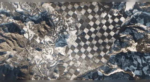 La NASA halla 'tablero de ajedrez' gigante en la Tierra.