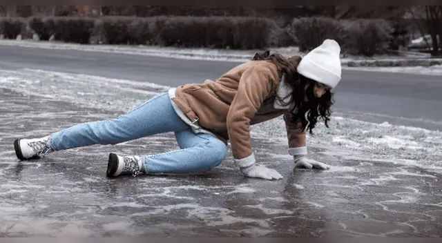 Conoce la verdadera razón por la que resbalamos en el hielo.