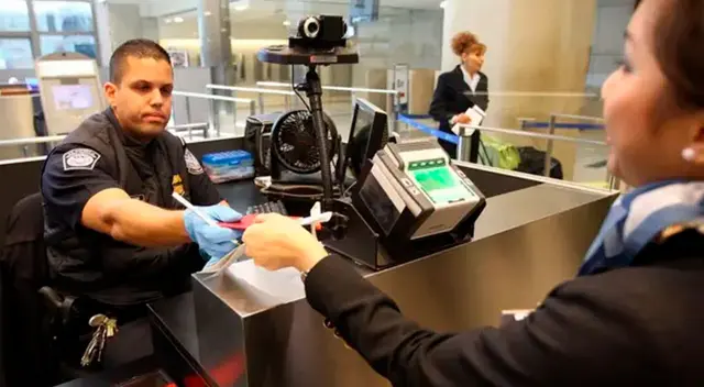 Conoce la PODEROSA razón por la cual estos pasajeros no podrán viajar en EE.UU.