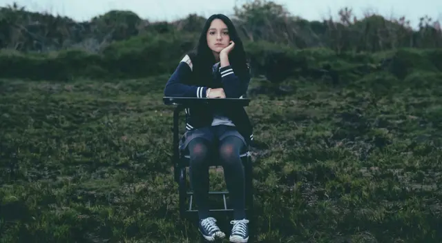 La joven cantautora peruana Camila Ramos presenta su nuevo sencillo One of Us. La joven cantautora peruana Camila Ramos presenta su nuevo sencillo One of Us.