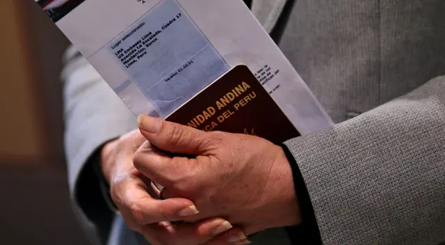 Lo que debes saber si tu visa a EE. UU. está en un pasaporte que ya venció.