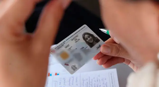Conoce quiénes pueden acceder al DNI electrónico en Perú.