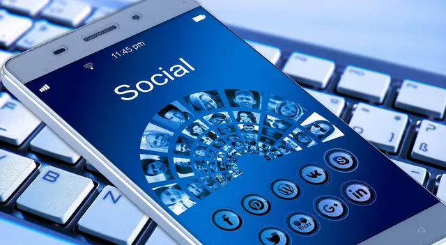 El ICE lanzará un sistema de monitoreo 247 de redes sociales para detectar migrantes.