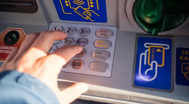 Bancos paralizan atención presencial durante dos días consecutivos. Bancos paralizan atención presencial durante dos días consecutivos.