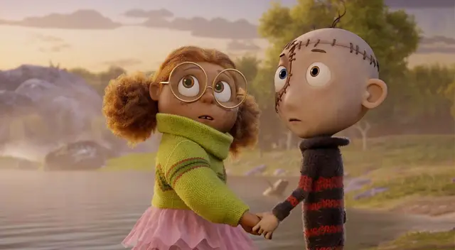 Frankie y los monstruos ofrece una versión moderna y entretenida de Frankenstein.