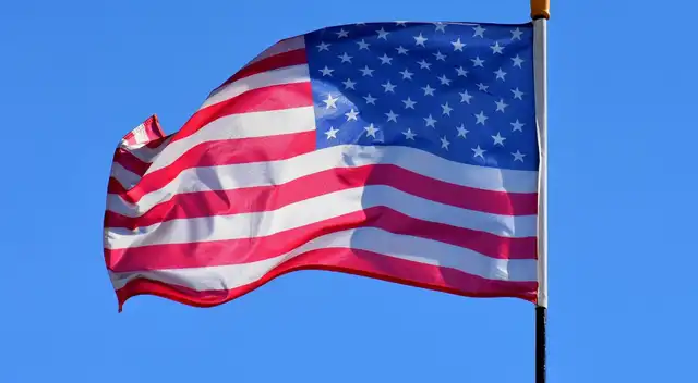 EE. UU. revoca visas a críticos de Charlie Kirk y desata ola de rechazo. EE. UU. revoca visas a críticos de Charlie Kirk y desata ola de rechazo.