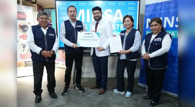 DIRIS Lima Este certifica cinco centros de salud por buenas prácticas en lactancia materna y atención infantil DIRIS Lima Este certifica cinco centros de salud por buenas prácticas en lactancia materna y atención infantil