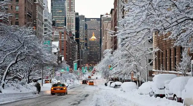El frío golpea a Nueva York se activan alertas por heladas y riesgo de carreteras congeladas.