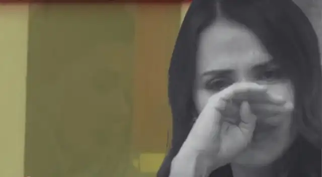 Imágenes de Maju Mantilla afectada en velorio de su mamá.