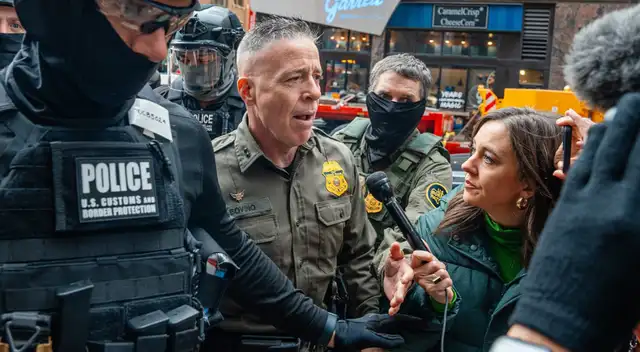 Jefa ordena presencia diaria del jefe fronterizo tras dudas por fuerza. Jefa ordena presencia diaria del jefe fronterizo tras dudas por fuerza.