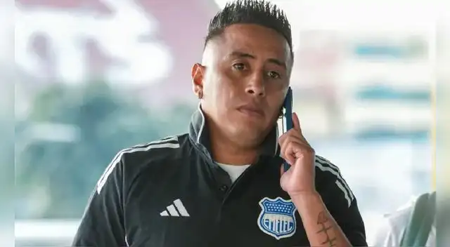 Christian Cueva actualmente juega en Emelec de Ecuador. Foto: difusión Christian Cueva actualmente juega en Emelec de Ecuador. Foto: difusión