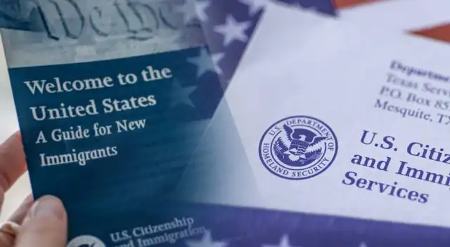 USCIS lanza nuevo requisito para los solicitantes de ciudadanía.