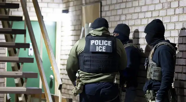 Estas son 3 preguntas clave que podrían hacerte los agentes del ICE. Estas son 3 preguntas clave que podrían hacerte los agentes del ICE.
