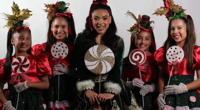 Cielo Torres lanza "Ya es Navidad" Cielo Torres lanza "Ya es Navidad"