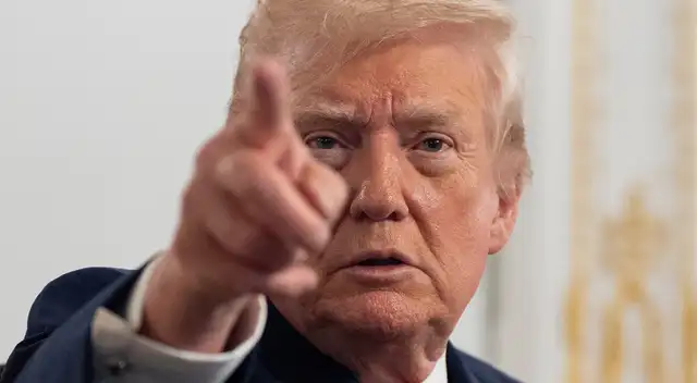 Trump anuncia un plan para suspender la migración desde “países del tercer mundo” y “recuperar el sistema”.