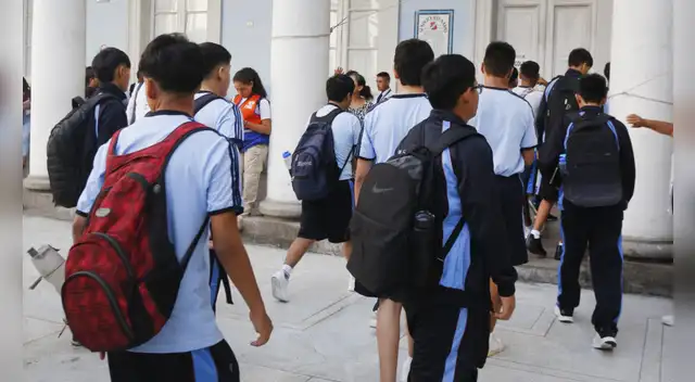 Alumnos gozaron de cuatro días de descanso por feriados largo y fin de semana en diciembre