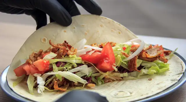 Alerta en supermercados tortillas deberán incluir ácido fólico por ley en California.
