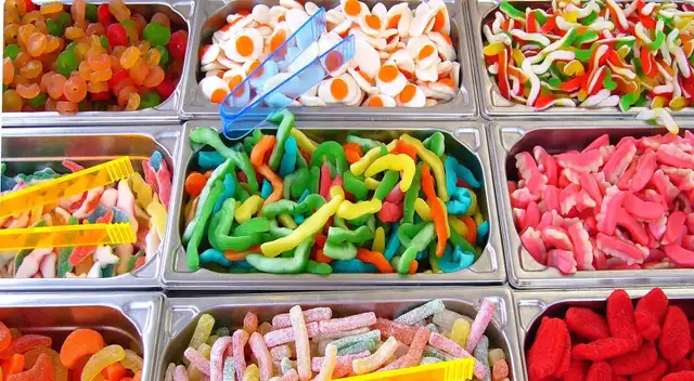 Estados Unidos endurece la ayuda alimentaria qué estados retirarán refrescos y dulces en 2026.