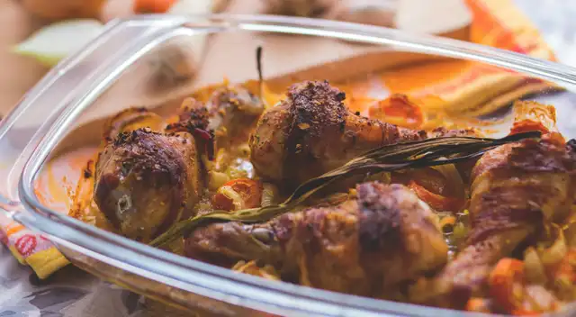 Atención consumidores: retiran seis toneladas de pollo distribuido en siete estados.