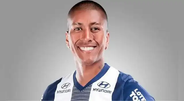 Pedro Aquino finalmente se quedará en el cuadro victoriano y no será separado. Foto: Alianza Lima Pedro Aquino finalmente se quedará en el cuadro victoriano y no será separado. Foto: Alianza Lima