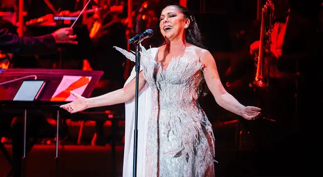 Isabel Pantoja llega a Lima para concierto