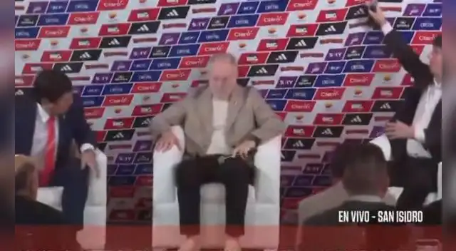 Mano Menezes fue presentado como nuevo entrenador de la selección peruana. Foto: captura/YouTube FPF