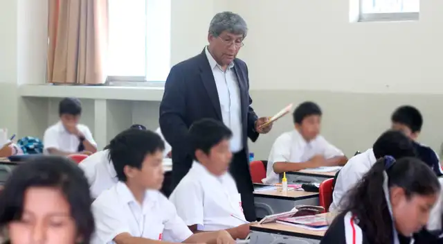 Escala magisterial 2026: cómo aumenta el sueldo de un profesor conforme asciende en el Minedu