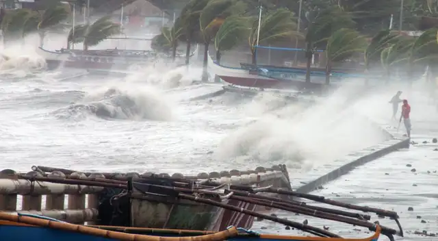 Marina de Guerra anuncia el cierre de 90 puertos ante la llegada de fenómeno marítimo.