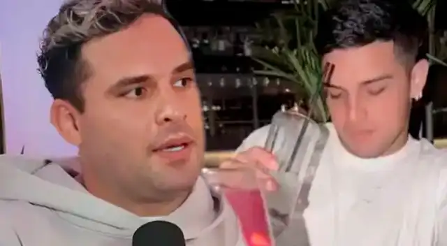 Youtuber IOA compartió la fotografía del futbolista con el que tuvo una relación.