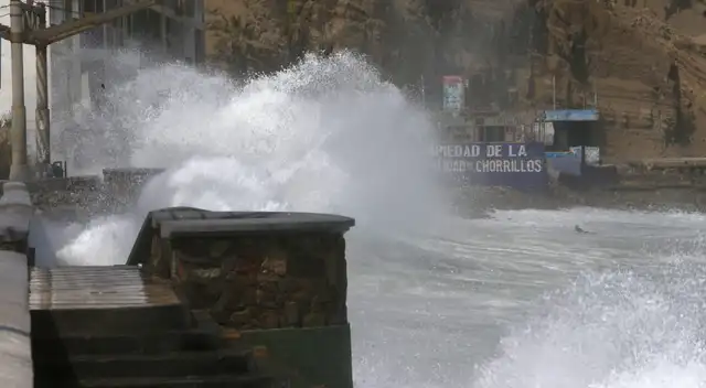 Peligroso oleaje se acerca al litoral peruano: Marina de Guerra lanza advertencia nacional. Peligroso oleaje se acerca al litoral peruano: Marina de Guerra lanza advertencia nacional.
