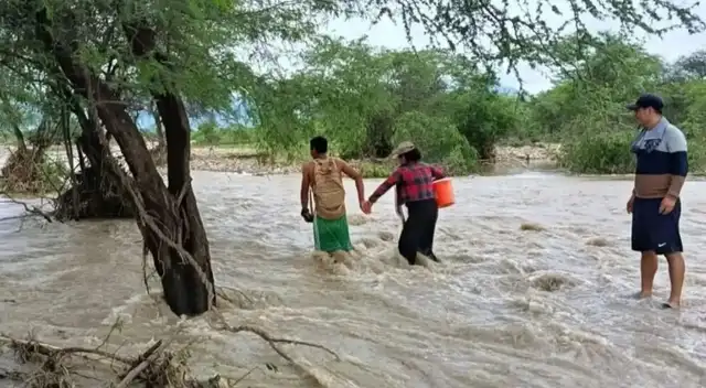 INDECI anuncia llegada del 'Niño Godzilla' al Perú: fenómeno climático amenaza con lluvias, inundaciones y sequías.