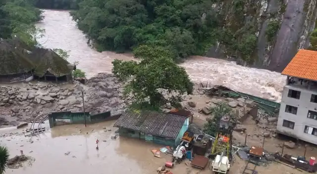 Estado de Emergencia en 246 distritos de Perú por lluvias extremas: Gobierno amplía medida por 60 días.