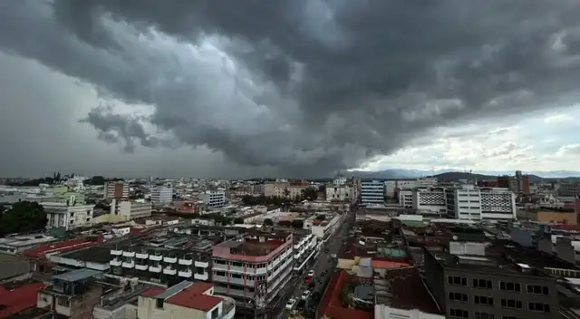 Senamhi advierte drástico descenso de temperatura y fuertes vientos en 12 ciudades del Perú hasta el 03 de junio.