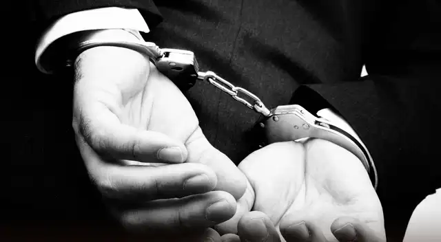 Exfutbolista es DETENIDO tras ser vinculado a una organización criminal.