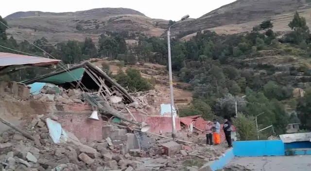 Sismo de 5.0 en Junín destruye viviendas, deja un herido y deslizamientos en laderas.