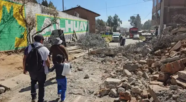 El sismo dejó una persona herida, afectó carreteras locales y el suministro eléctrico.