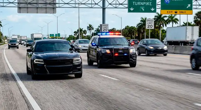 Florida podría imponer una multa por seguir los límites de velocidad.