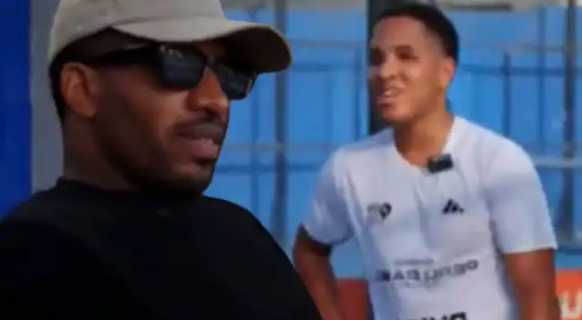 Jefferson Farfán lanza insólito comentario al ver jugar pádel a su hijo.