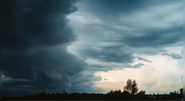 Senamhi advierte LLUVIAS EXTREMAS en 6 regiones de la costa peruana hasta el 30 de septiembre. Senamhi advierte LLUVIAS EXTREMAS en 6 regiones de la costa peruana hasta el 30 de septiembre.