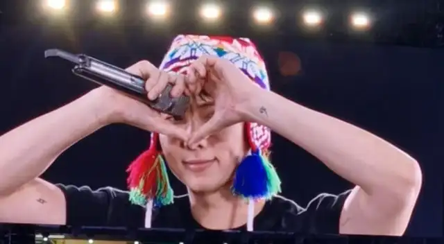 Kim Nam-joon (RM), líder de BTS, se pronunció sobre el comunicado en Weverse y hizo un llamado a la unión de Army. Kim Nam-joon (RM), líder de BTS, se pronunció sobre el comunicado en Weverse y hizo un llamado a la unión de Army.