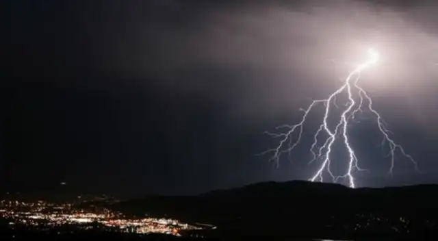 Senamhi advierte DECIMOSEGUNDO FRIAJE desde el 15 de octubre: lluvias, descargas eléctricas y vientos extremos en estas regiones del Perú.