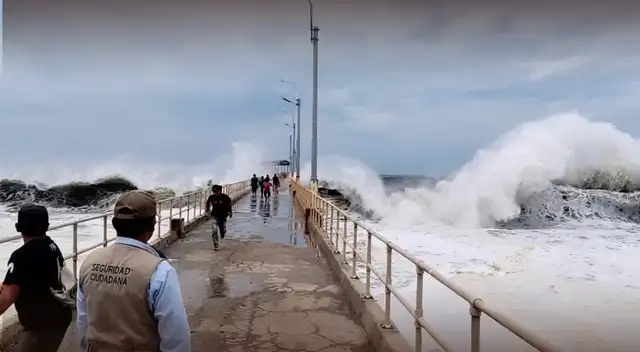 Marina de Guerra emite AVISO URGENTE a ciudadanos tras amenaza marítima en litoral peruano desde el 15 de octubre. Marina de Guerra emite AVISO URGENTE a ciudadanos tras amenaza marítima en litoral peruano desde el 15 de octubre.