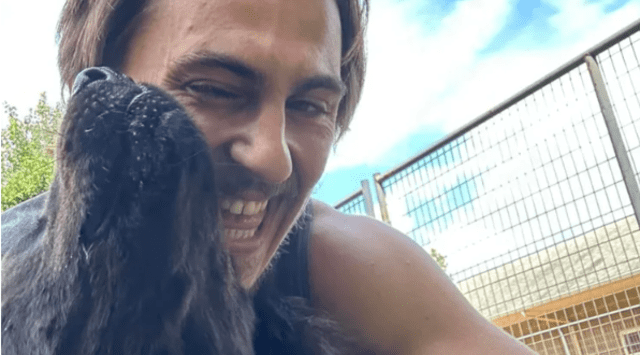 Querido actor salió a pasear a su perro y PIERDE LA VIDA al intentar DEFENDER a mujer en plena calle Querido actor salió a pasear a su perro y PIERDE LA VIDA al intentar DEFENDER a mujer en plena calle