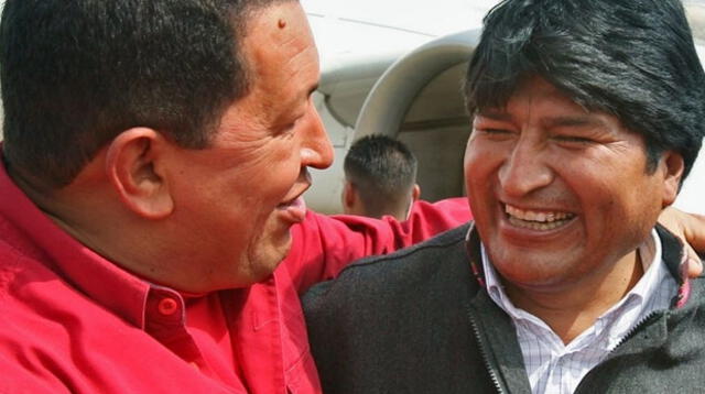 Evo Morales deseó fuerza a Hugo Chávez.